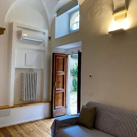 Il Cortile In Centro * بيزارو